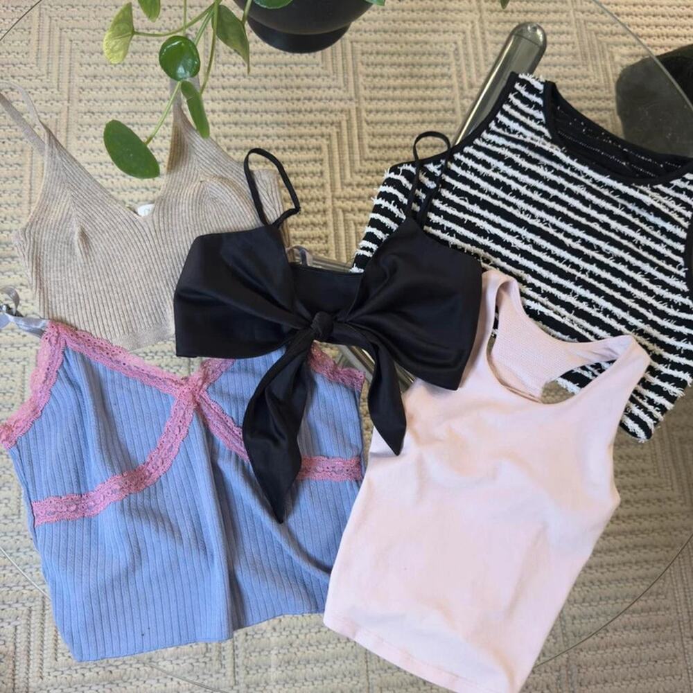 Multi-coloured crop tops bundle - 5 tops for $20